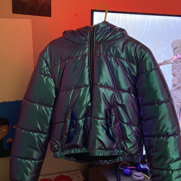 This jacket is from forever 21 it’s a  womens size larger it’s blue & purple - Picture 3 of 3